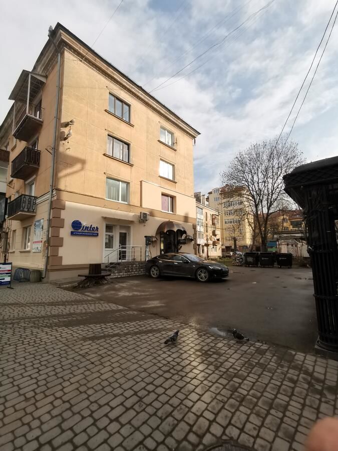 Апартаменты Прекрасная квартира в самом центре Тернополь-13